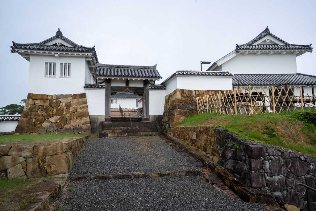 富岡城の城門正面