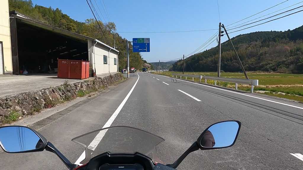 農業文化公園近く